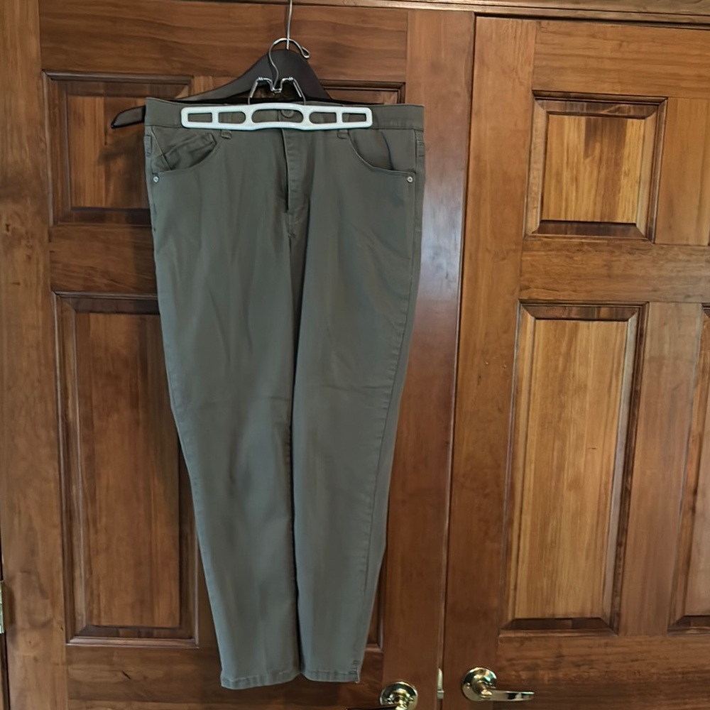 Wit & Wisdom Green Tailored Trousers